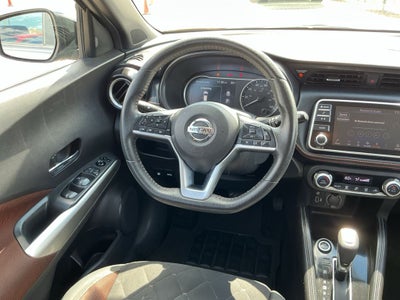 2019 Nissan Kicks SR