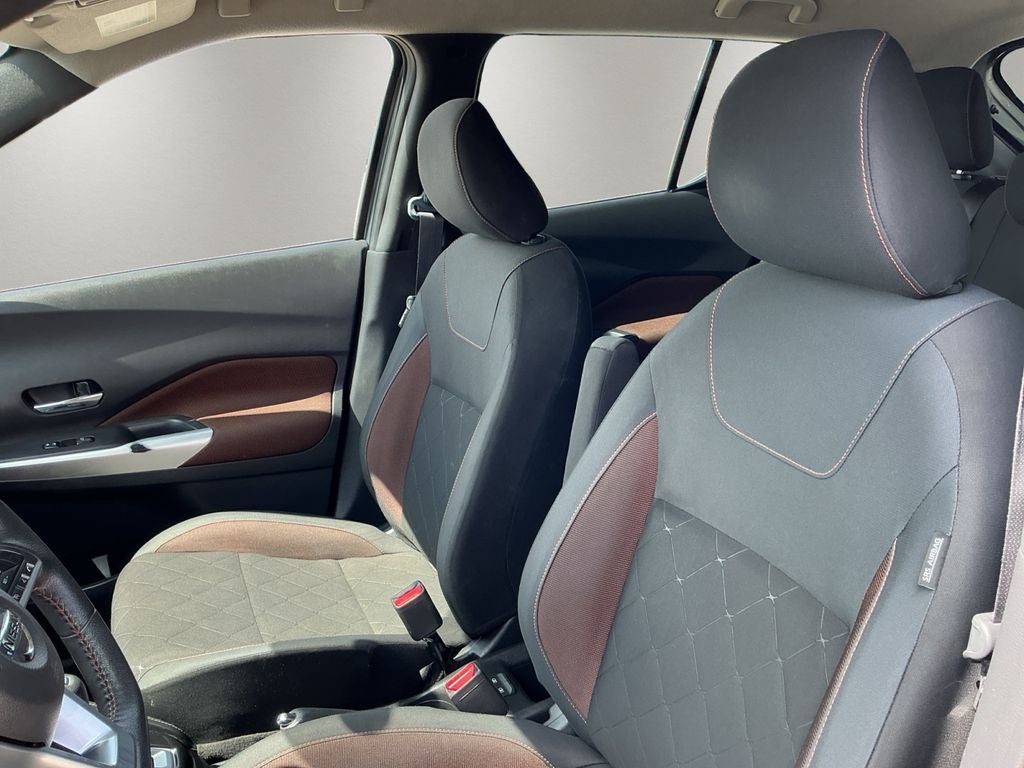 2019 Nissan Kicks SR