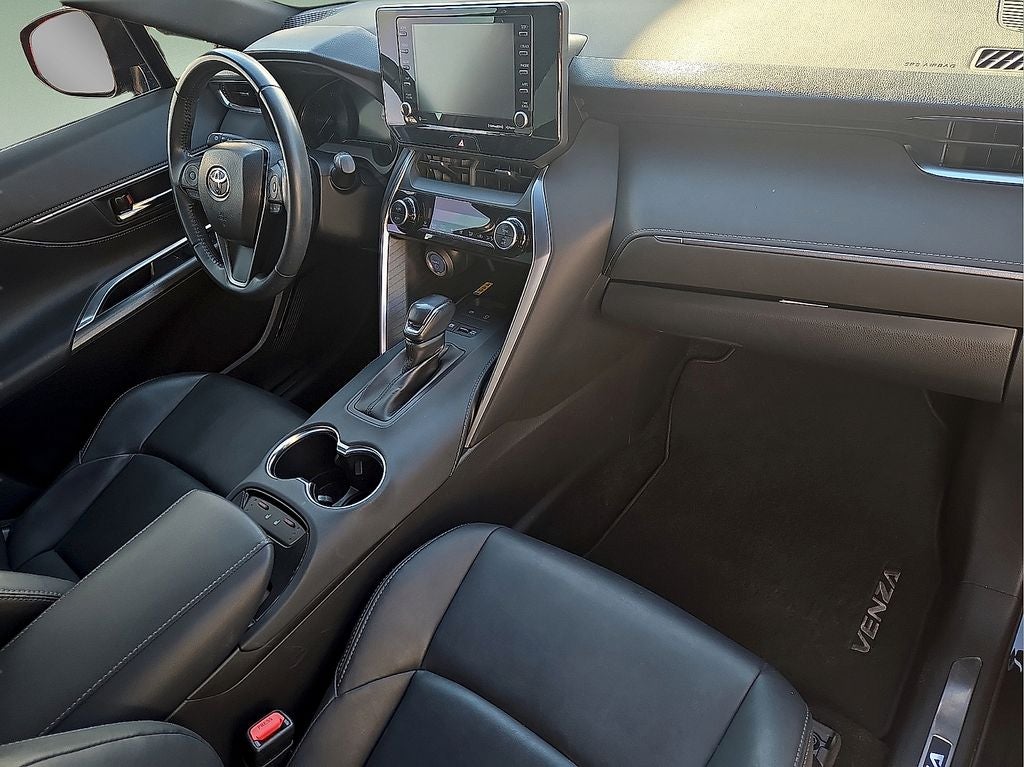 2022 Toyota Venza XLE