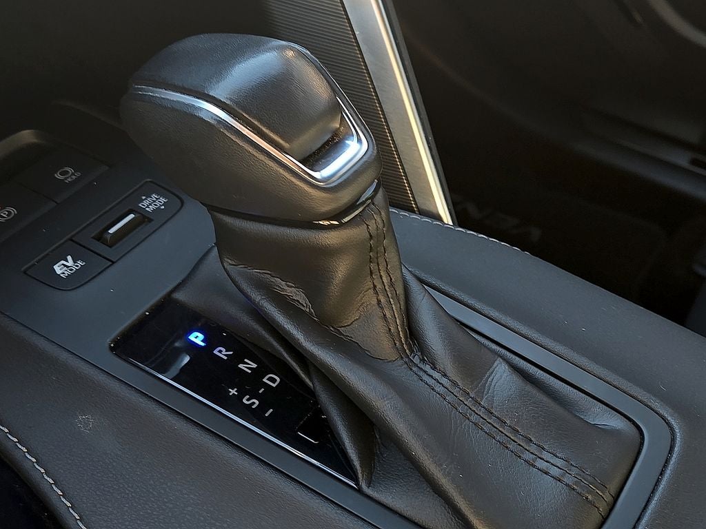 2022 Toyota Venza XLE