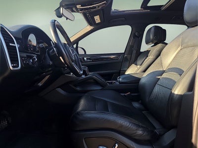 2019 Porsche Cayenne Base