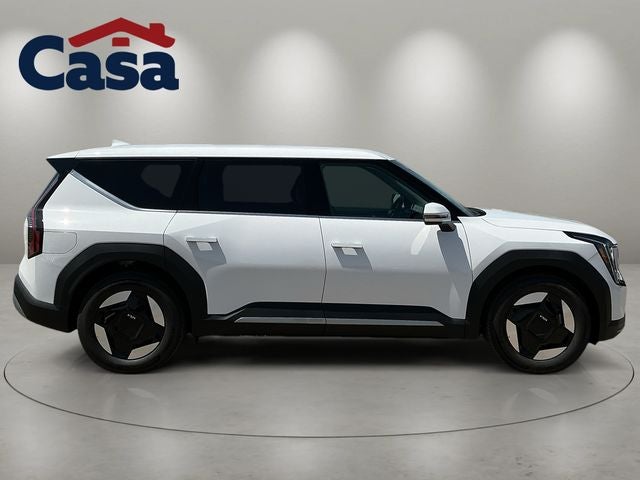 2026 Kia EV9 Light Short Range