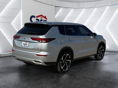 2023 Mitsubishi Outlander SE