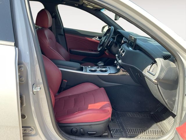 2023 Kia Stinger GT2