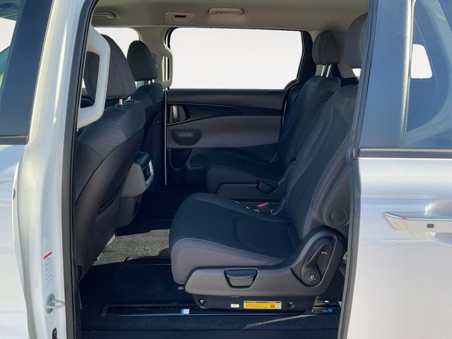 2026 Kia Carnival LX