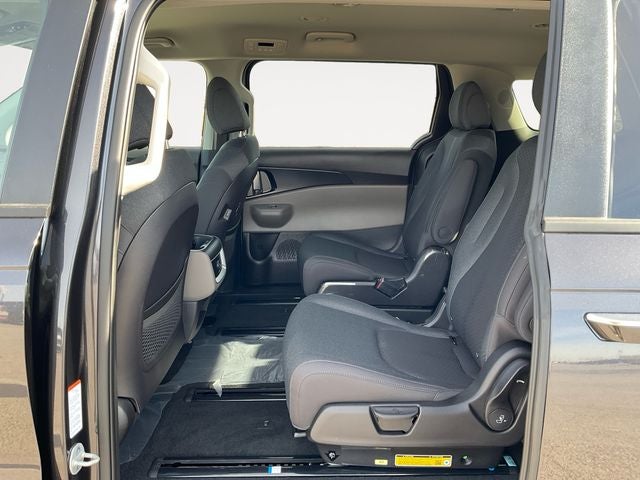 2026 Kia Carnival LX