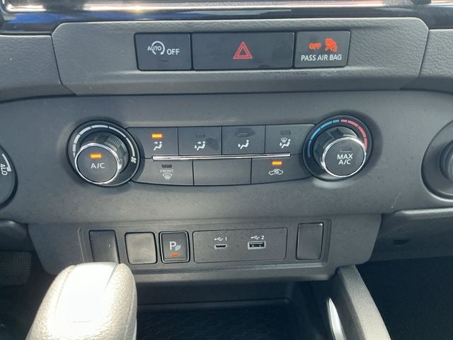 2024 Nissan Frontier SV