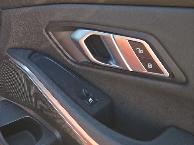 2021 BMW 3 Series 330i