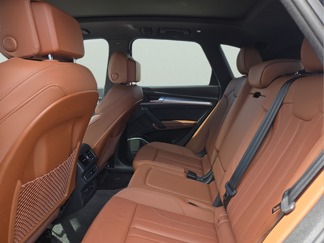 2024 Audi Q5 45 S line Premium quattro