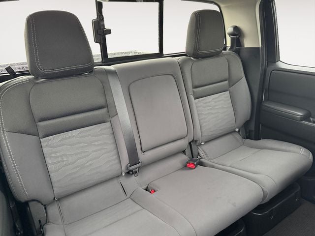 2024 Nissan Frontier Crew Cab SV