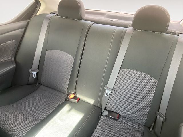 2019 Nissan Versa 1.6 SV Nissan Certified Select