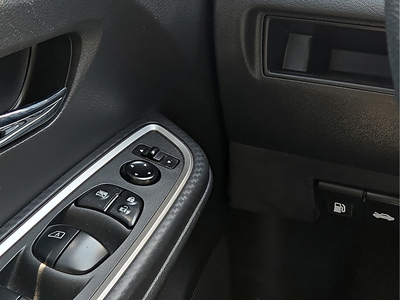2024 Nissan Versa SR