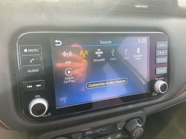 2023 Nissan Kicks SR