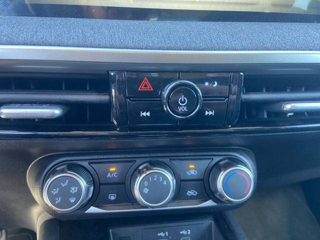 2025 Nissan Kicks SV Nissan Certified