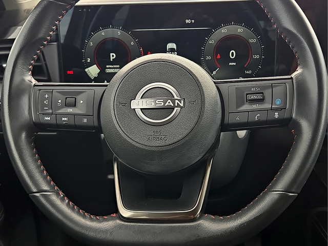 2025 Nissan Kicks SR Nissan Certified