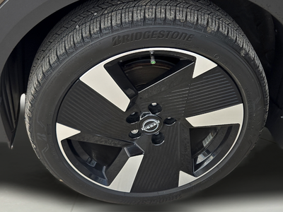 2025 Nissan Kicks SR Nissan Certified