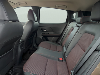 2025 Nissan Kicks SR Nissan Certified
