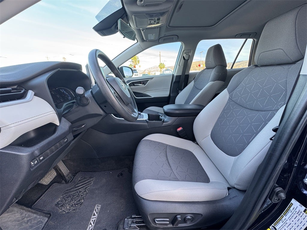 2023 Toyota RAV4 Hybrid XLE