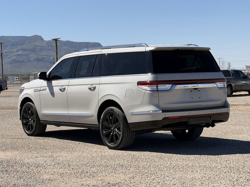 2022 Lincoln Navigator L Reserve