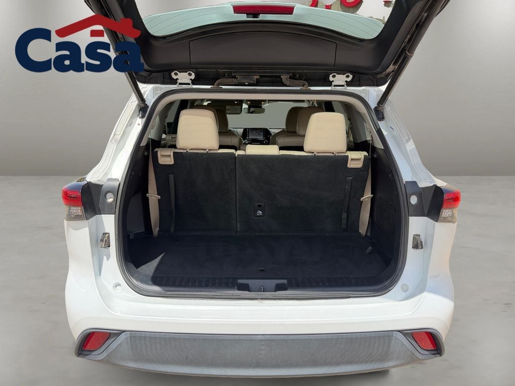 2022 Toyota Highlander Hybrid XLE