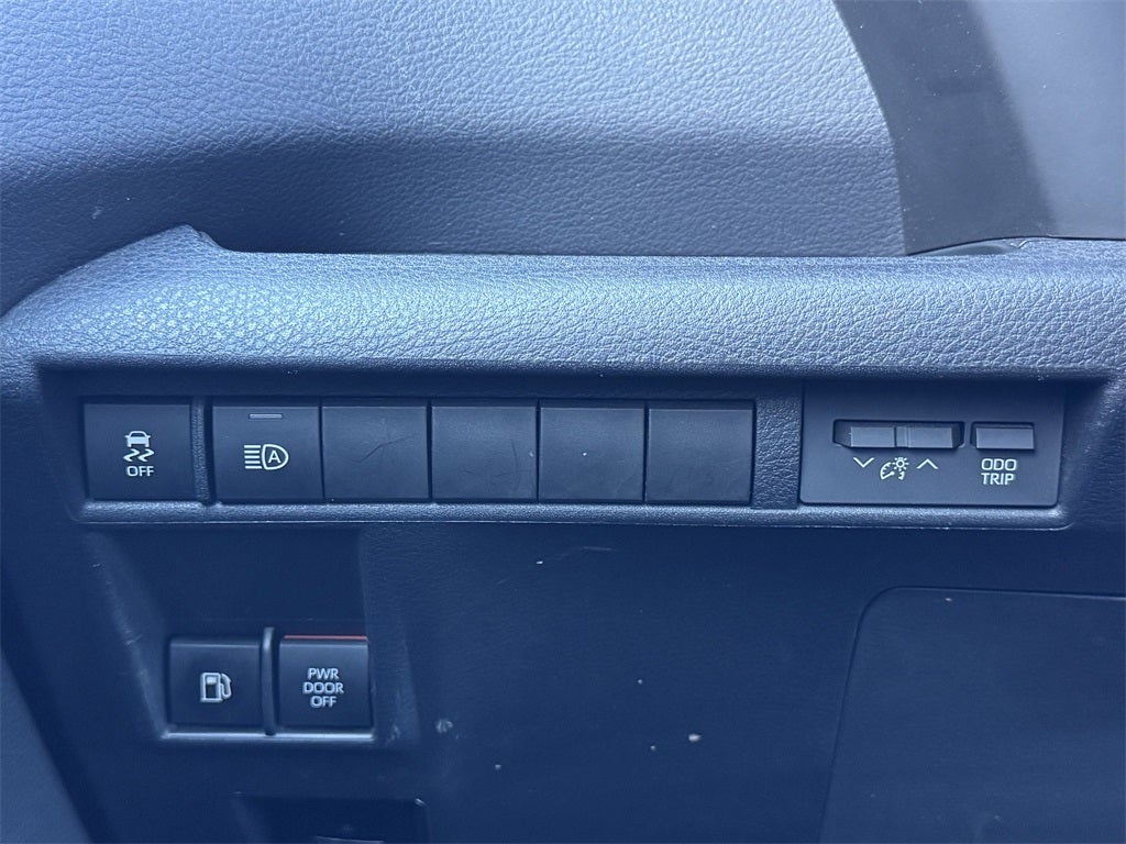 2022 Toyota Sienna XSE 7 Passenger