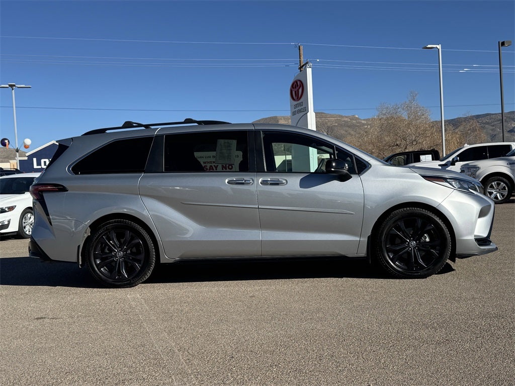 2022 Toyota Sienna XSE 7 Passenger