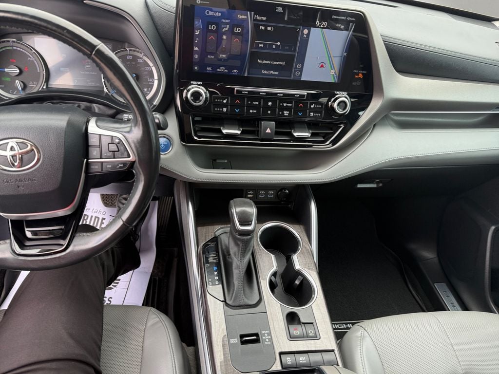 2022 Toyota Highlander Hybrid Limited