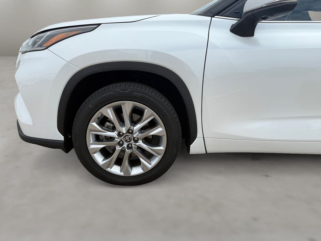 2022 Toyota Highlander Hybrid Limited