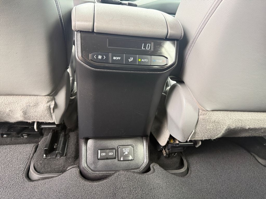 2022 Toyota Highlander Hybrid Limited