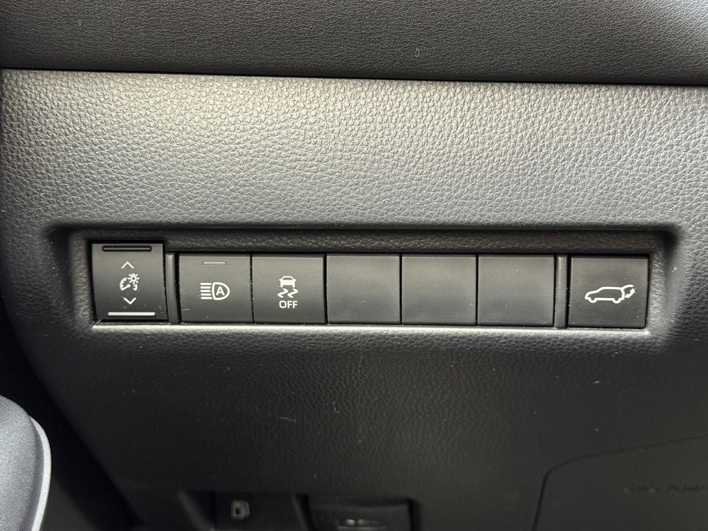 2022 Toyota Venza LE