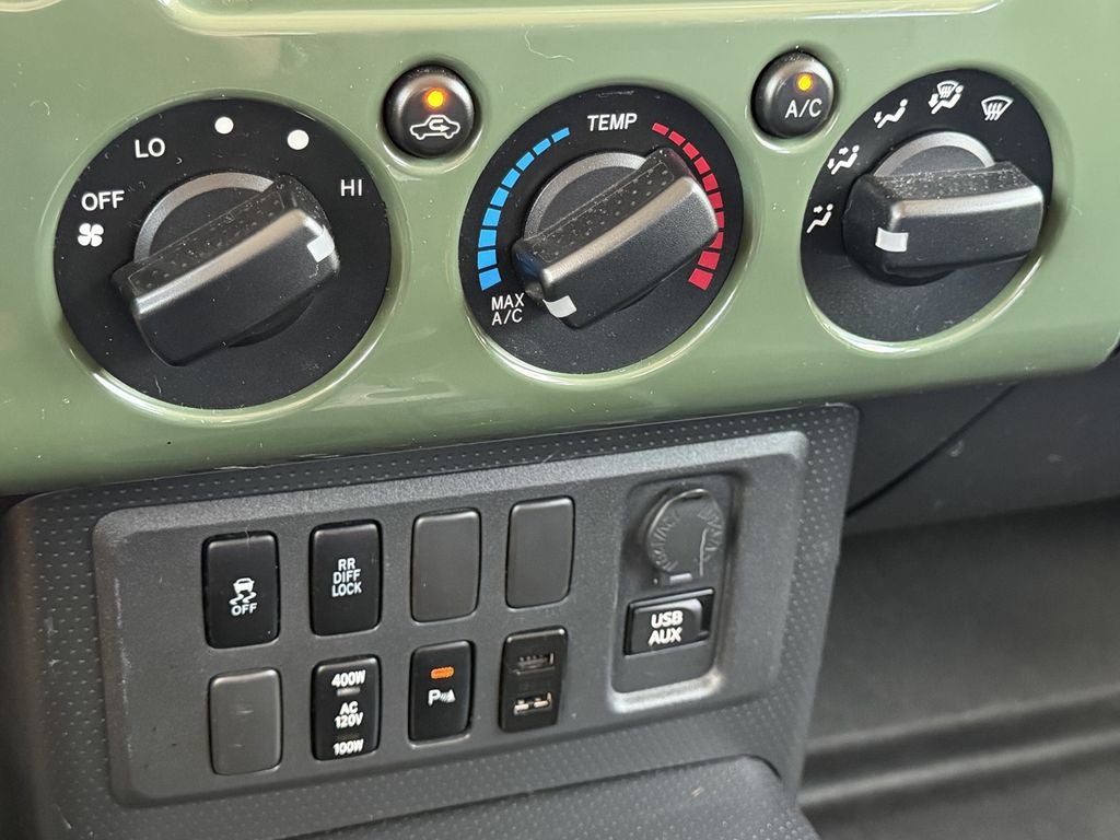 2013 Toyota FJ Cruiser Base