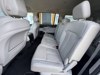 2024 Jeep Wagoneer L Series II 4x2