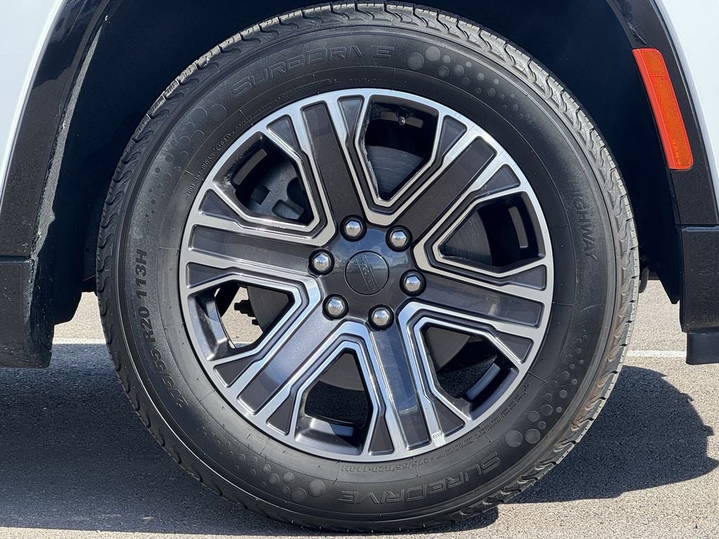 2024 Jeep Wagoneer L Series II 4x2