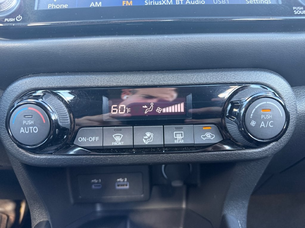 2024 Nissan Kicks SR Xtronic CVT