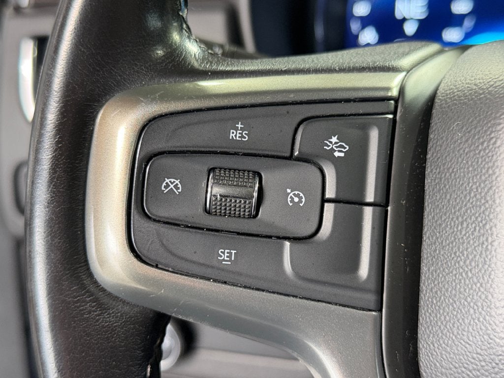 2022 Chevrolet Suburban LT