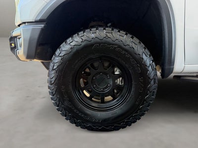 2025 GMC Sierra 1500 AT4X