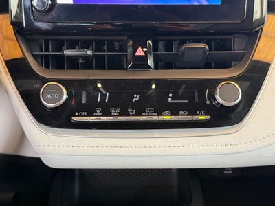 2024 Toyota Corolla Hybrid SE