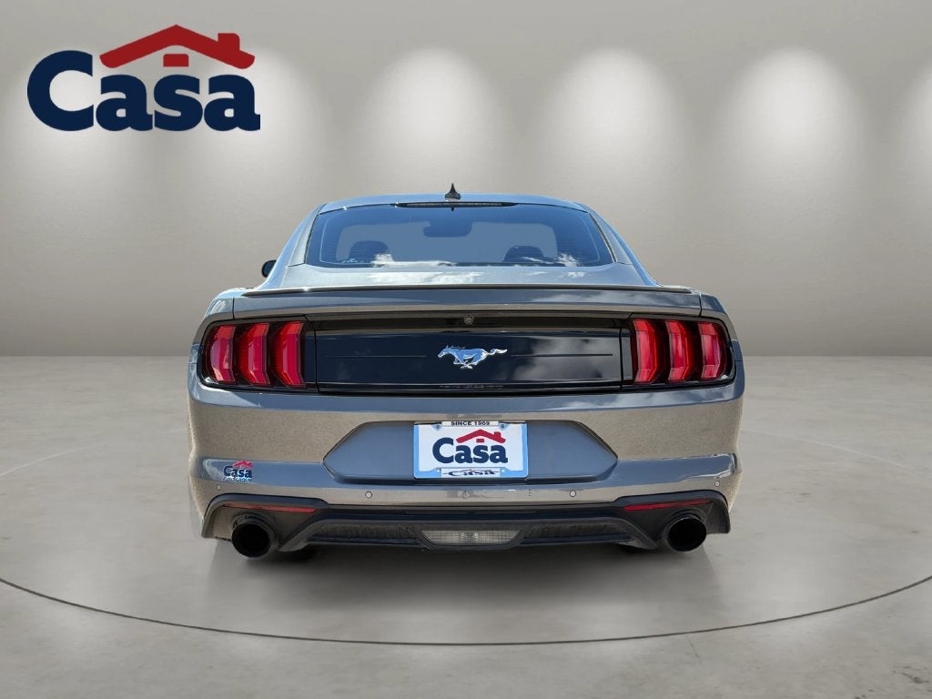 2022 Ford Mustang EcoBoost