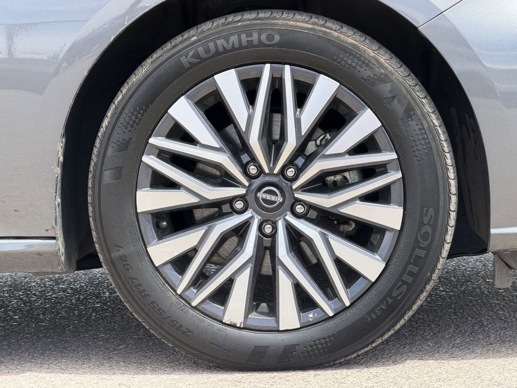 2025 Nissan Altima SV