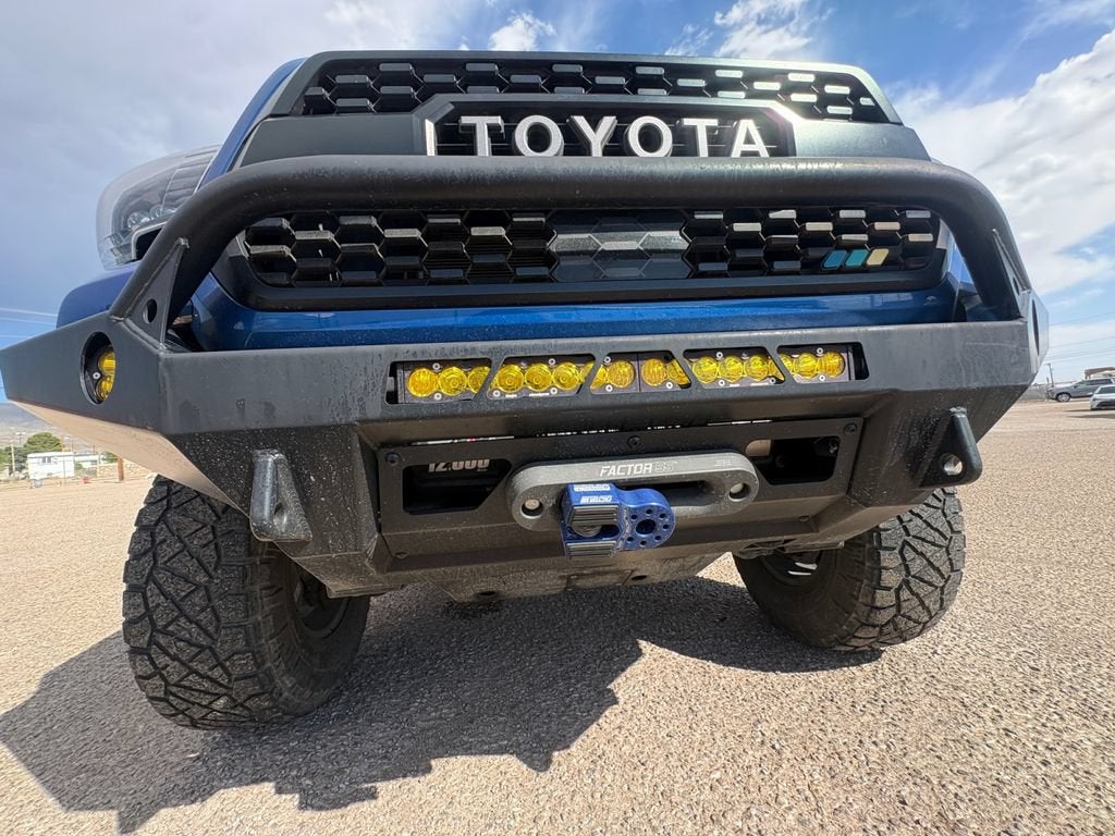 2018 Toyota Tacoma SR