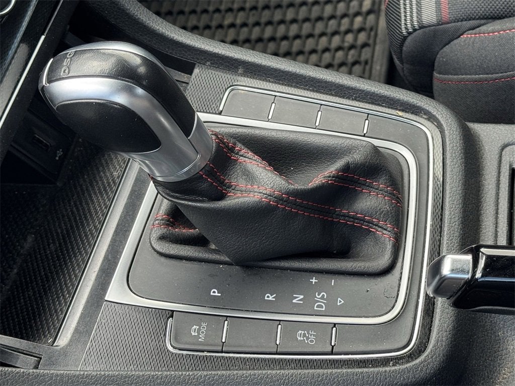 2017 Volkswagen Golf GTI S